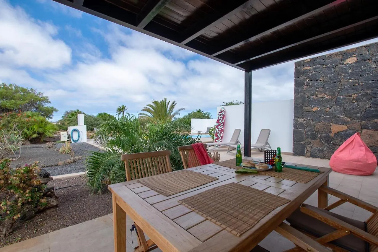 Wind Wave 28B - Heated & Shared Pool Villa La Oliva